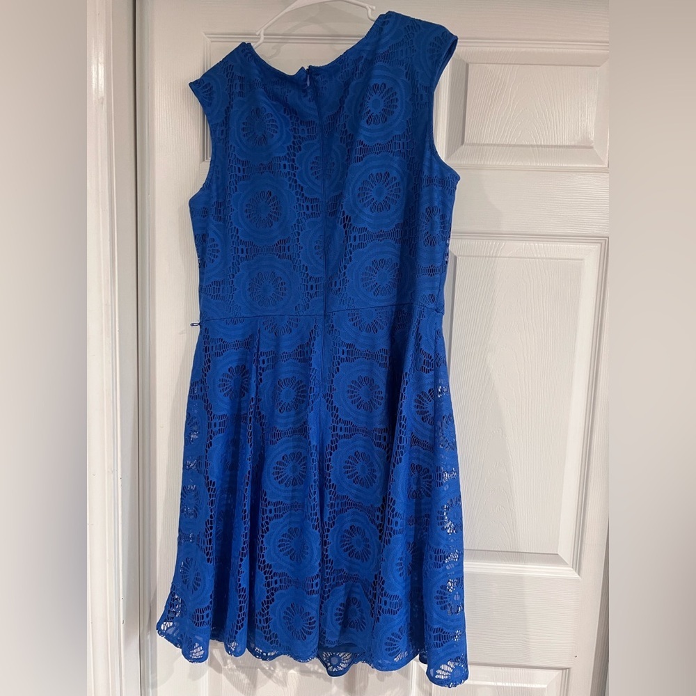 London Style Blue Lace Dress - Picture 3 of 3